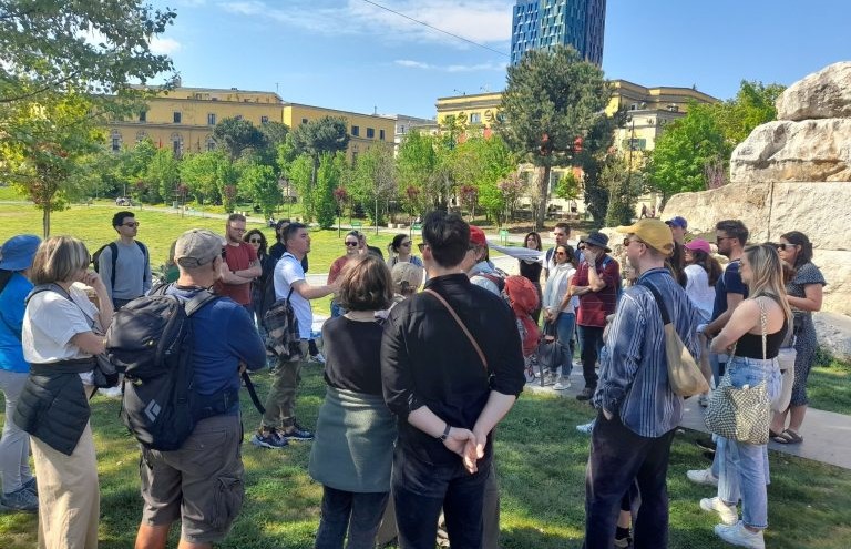 Mbi 609 mijë turistë zgjodhën Shqipërinë në muajin mars, rritje me 11 për qind